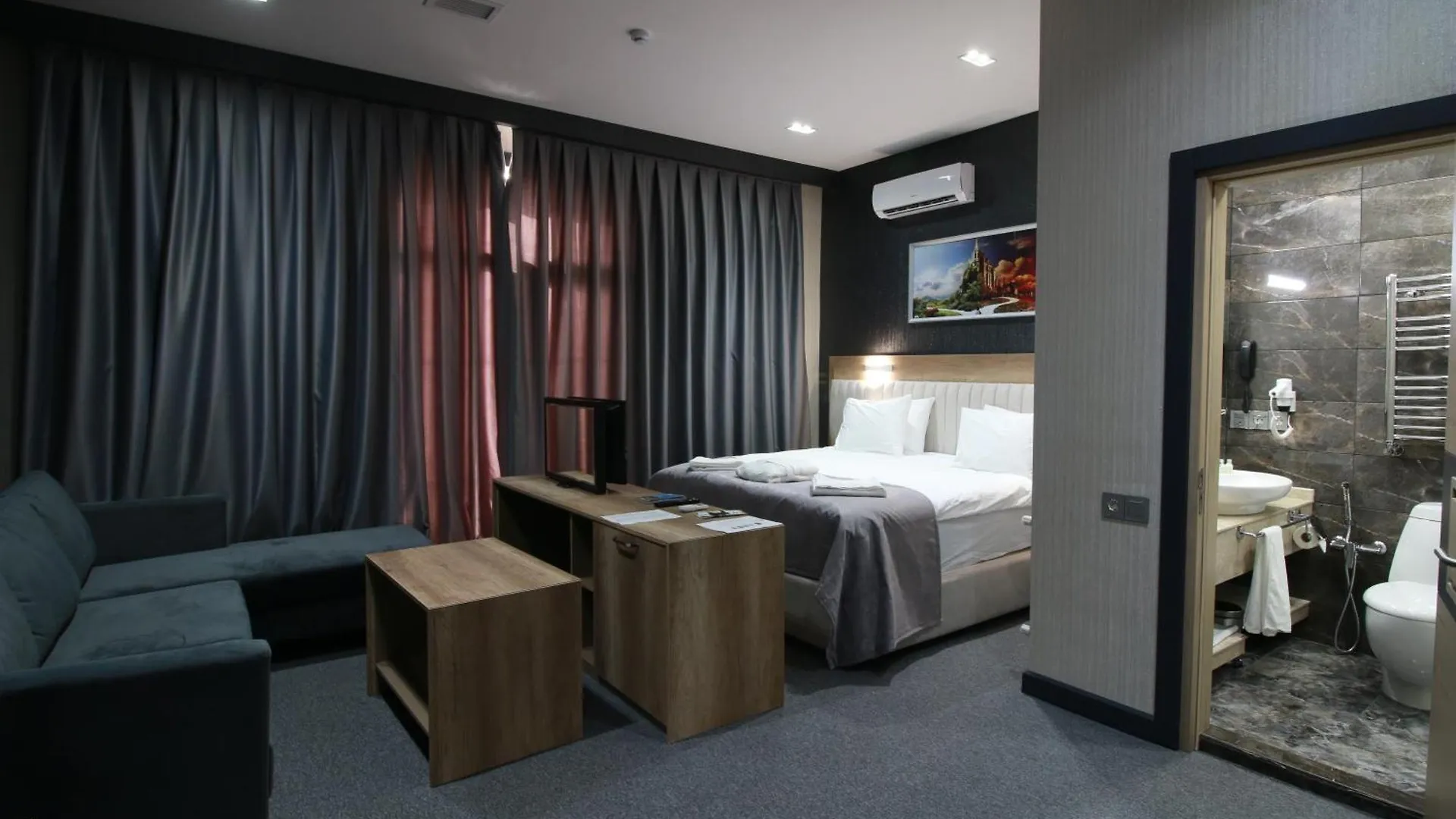 Home Suites Baku-Halal Hotel