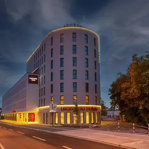 Otel Leonardo ****